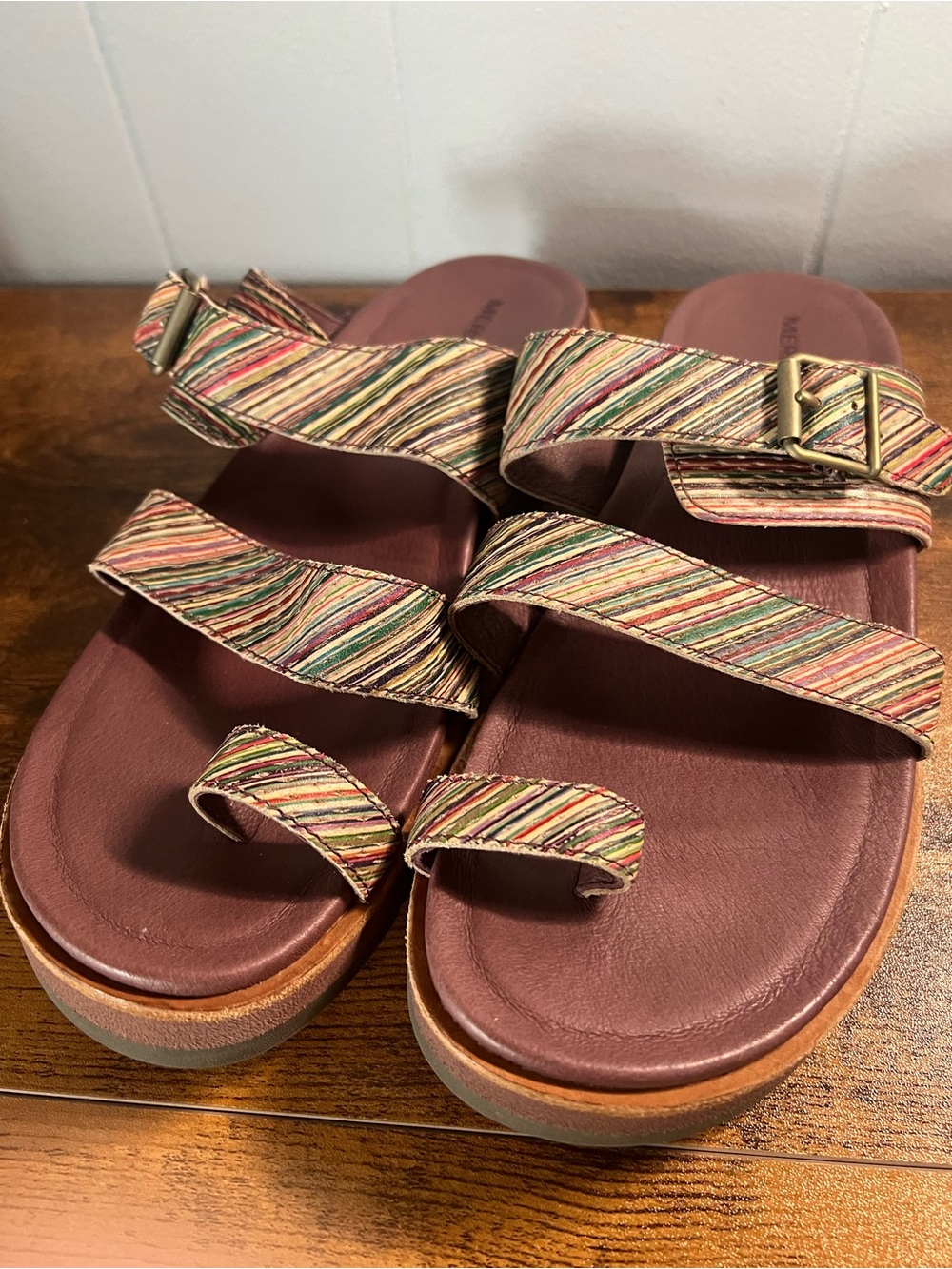 Women’s Size 9 Merrell Stripes Sandals, EUC
